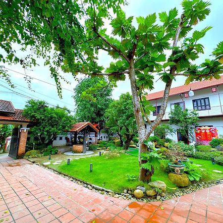 Golden Star Villa Hue Exteriör bild