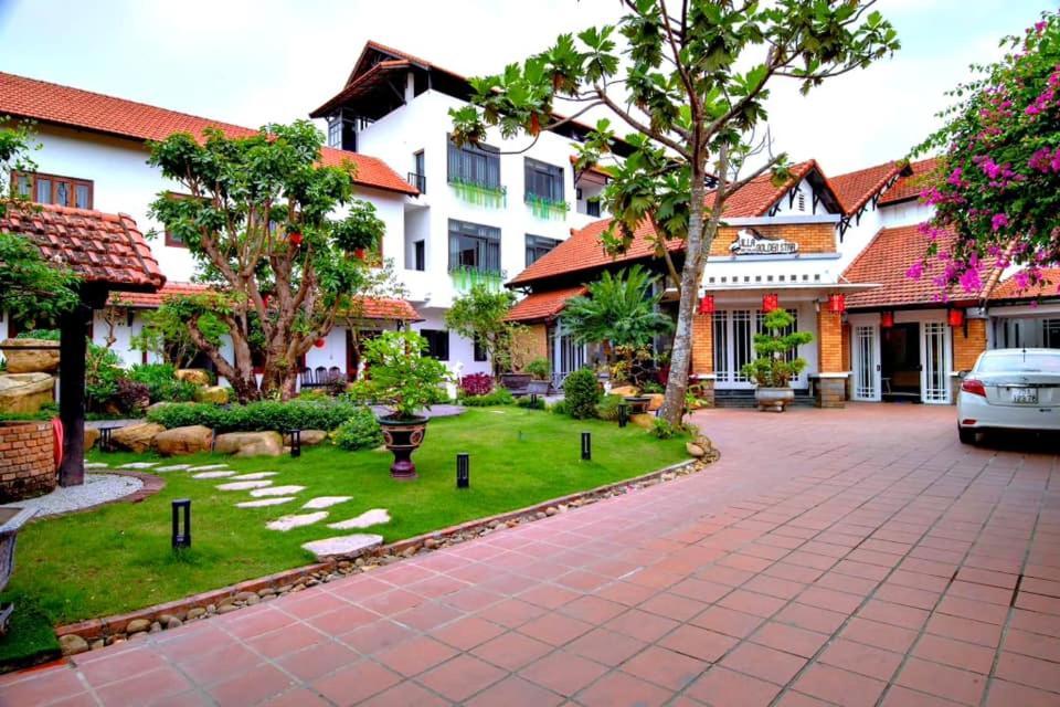 Golden Star Villa Hue Exteriör bild